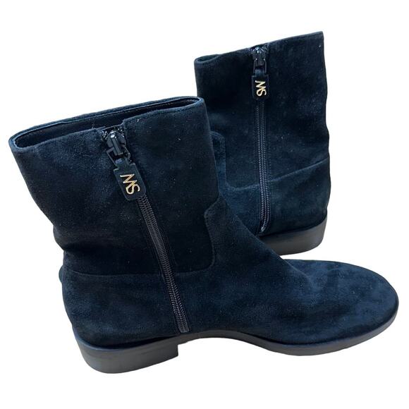 Stuart Weitzman NWOB Kye Black Suede Zip Bootie S4893 Size 6.5B Low Stacked Heel - Picture 6 of 10